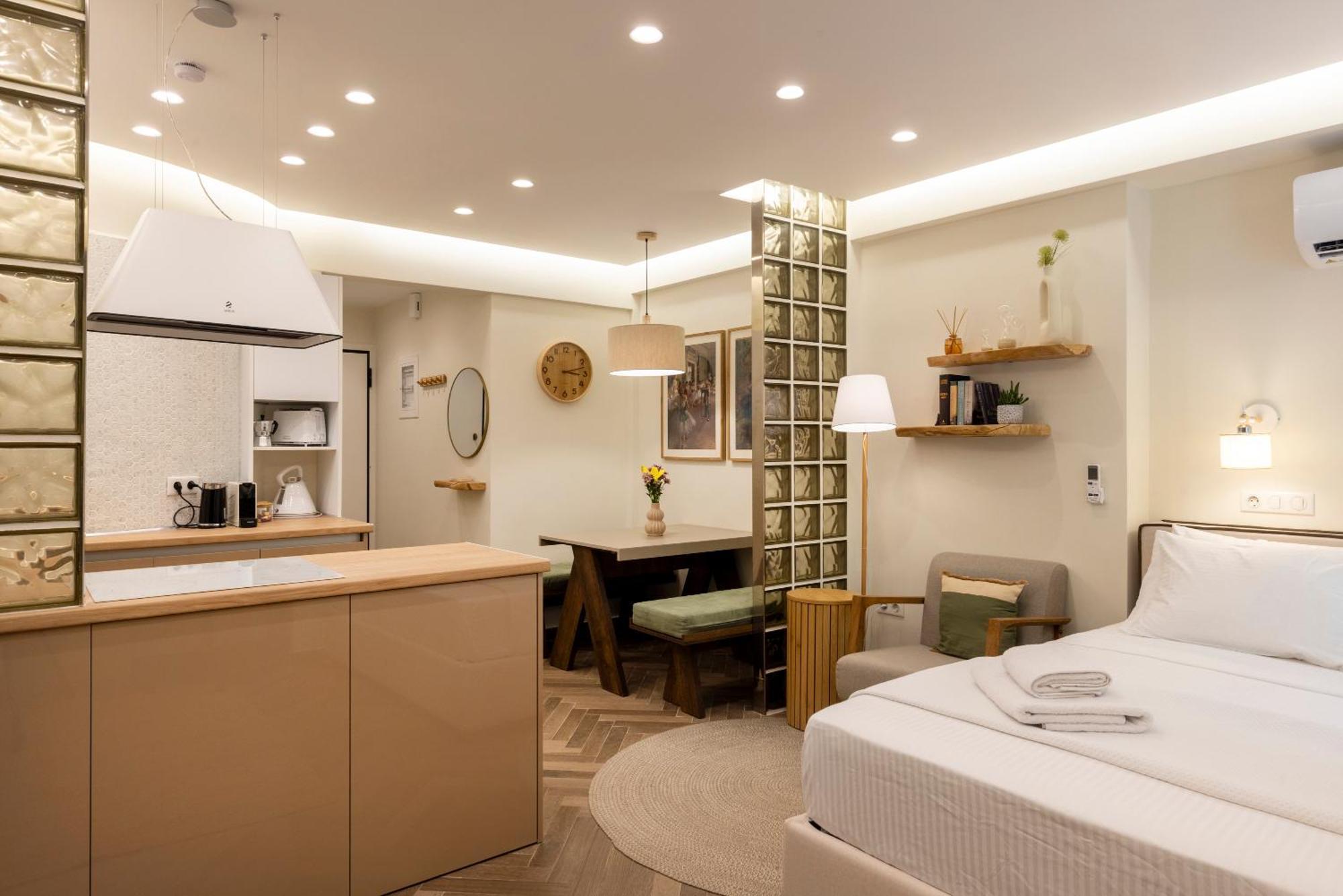 Studio Flat 21 At Evangelismos Metro Stn Atene Esterno foto